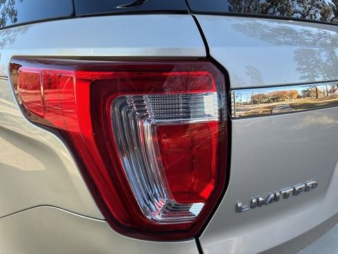 Used 2017 Ford Explorer Limited w/ Equipment Group 301A image 14