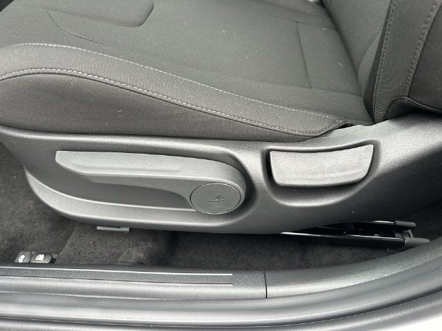 New 2026 Hyundai Elantra SEL FWD image 36