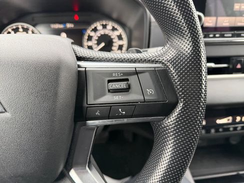 Used 2024 Mitsubishi Outlander ES image 20