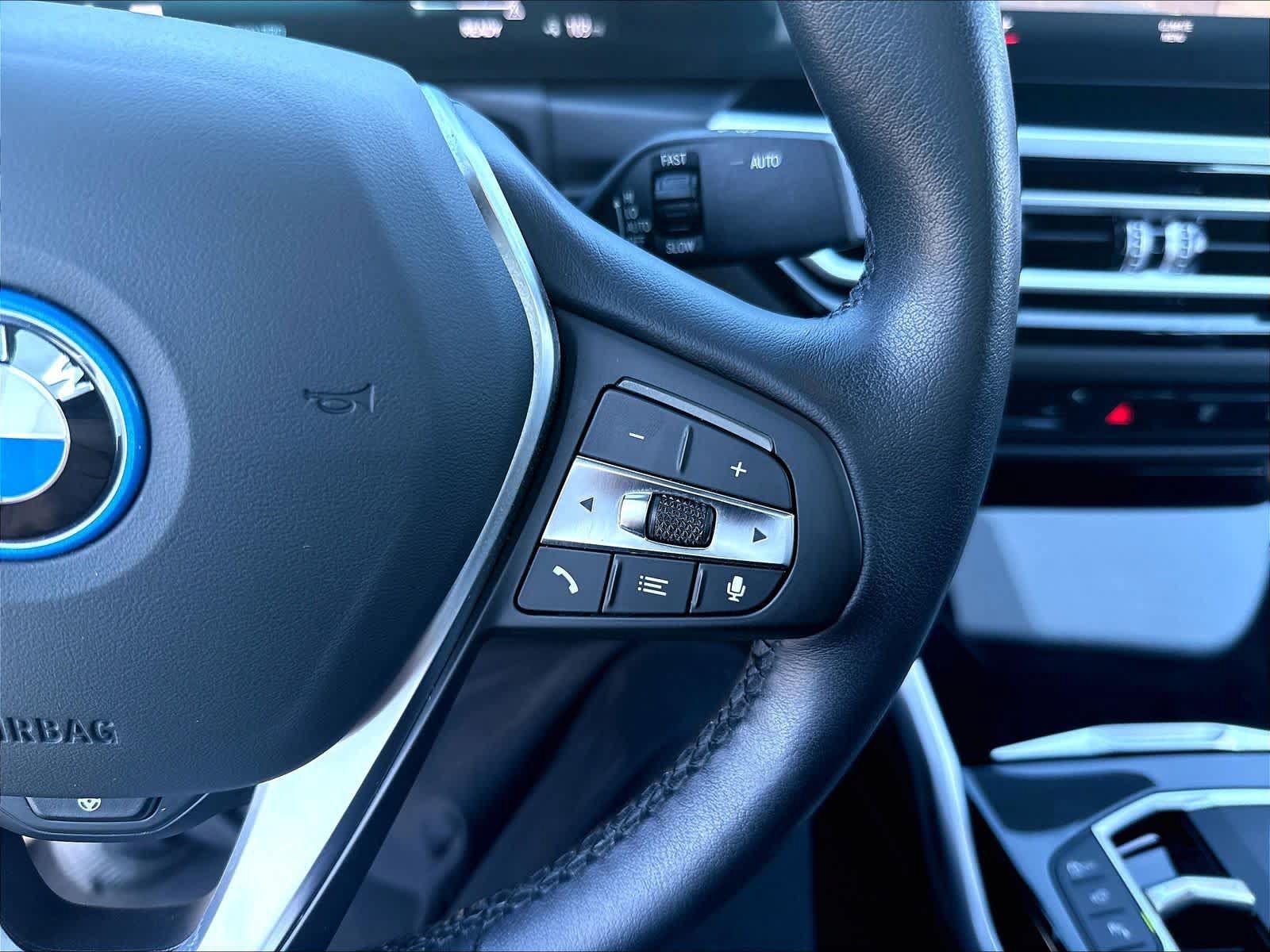 Used 2023 BMW i4 eDrive40 RWD image 15