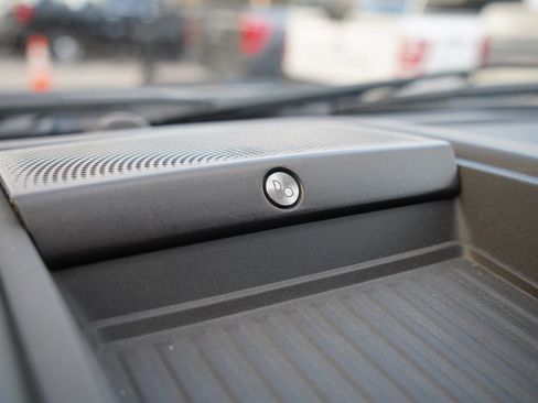 Used 2018 Ford F150 Raptor w/ Equipment Group 802A Luxury image 40