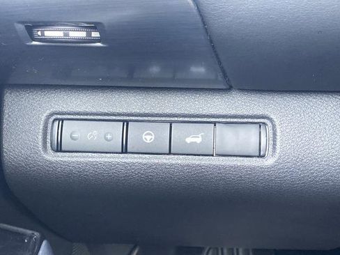 New 2026 Nissan Pathfinder SL image 25