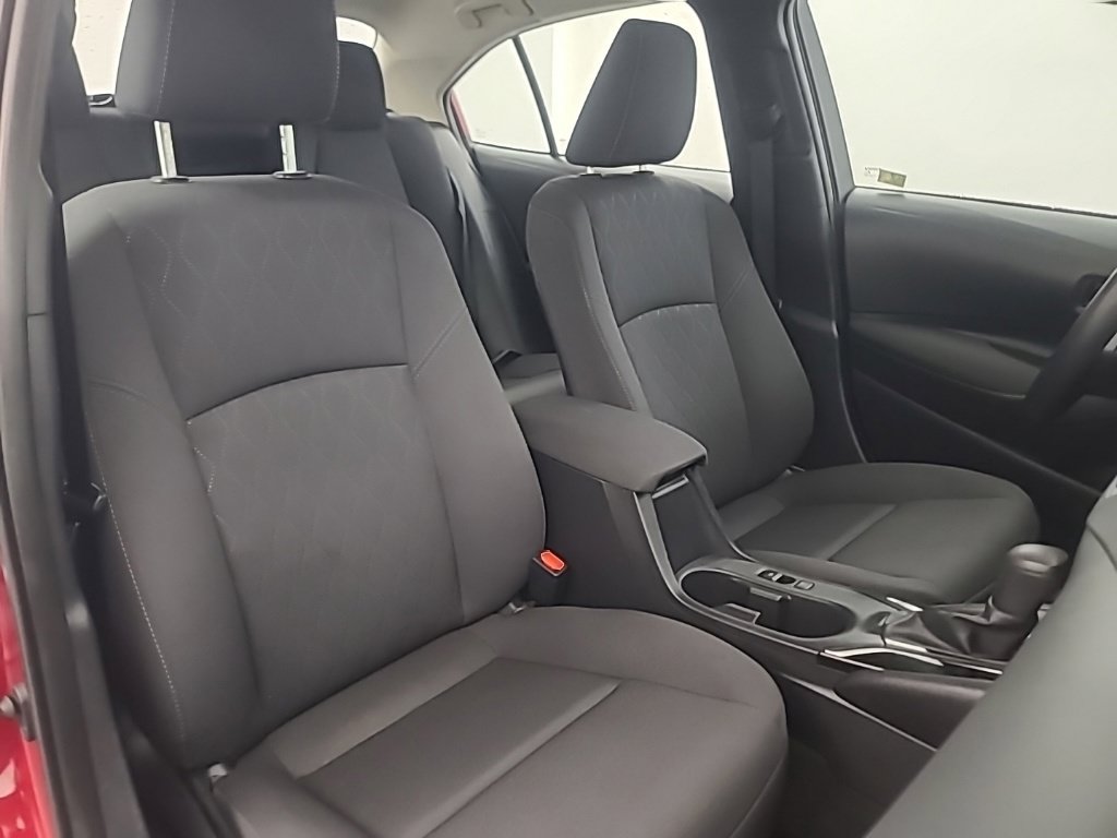 Used 2025 Toyota Corolla LE FWD image 15