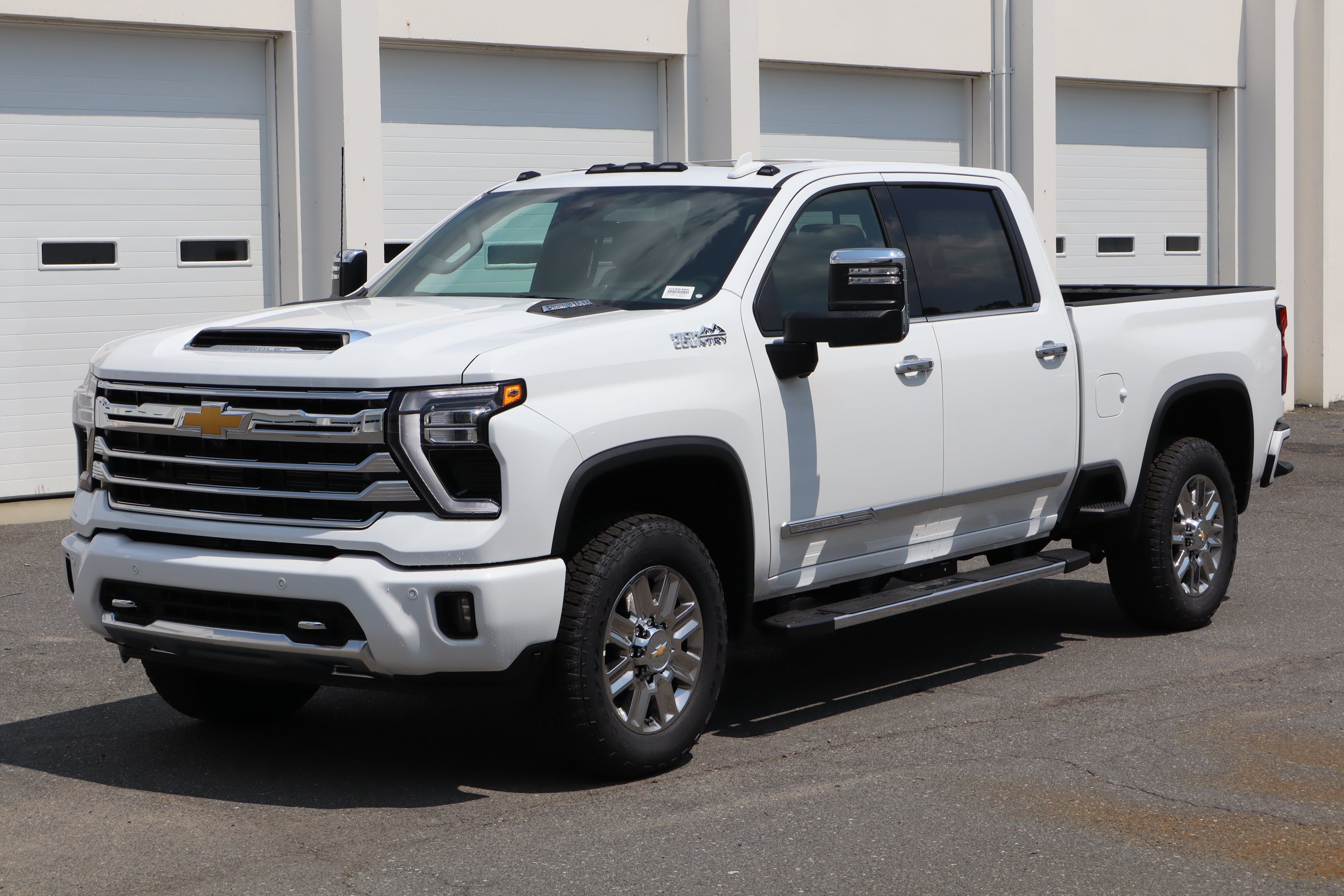 New 2026 Chevrolet Silverado 2500 High Country w/ Technology Package AWD/4WD image 3
