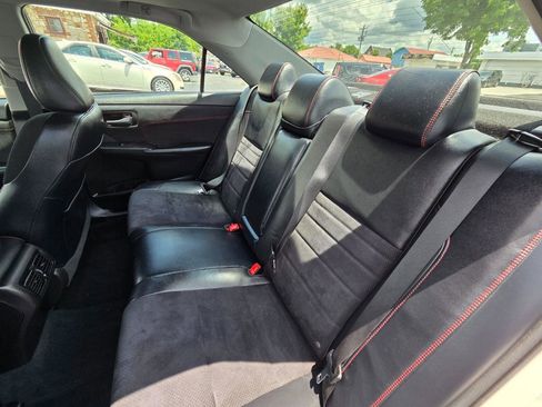 Used 2016 Toyota Camry XSE w/ Moonroof Package FWD image 15