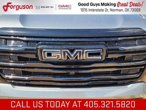 New 2027 GMC Terrain Elevation w/ Black Edition FWD image 10