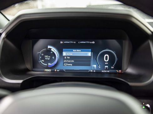 Used 2022 Ford F150 Lightning Lariat image 22