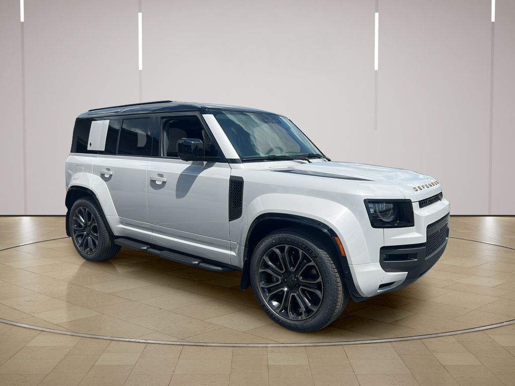 New 2026 Land Rover Defender 110 AWD/4WD image 9