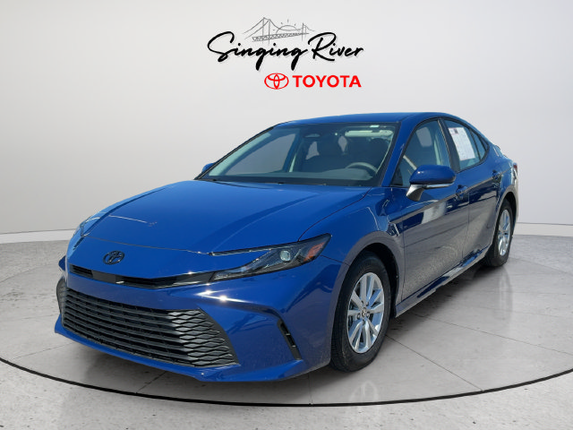 Used 2026 Toyota Camry LE FWD image 3