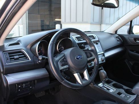 Used 2016 Subaru Legacy 2.5i Premium w/ Moonroof Package AWD/4WD image 2