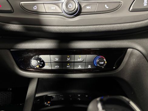 Used 2019 Buick Regal Preferred w/ Driver Confidence Package I FWD image 20