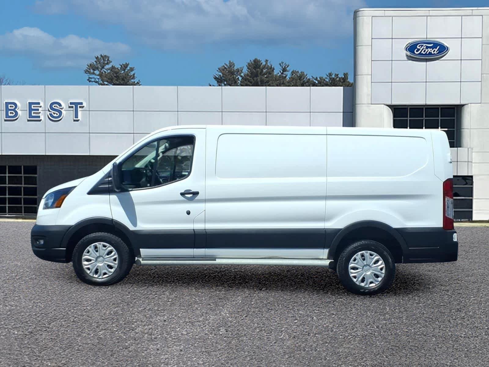 Used 2025 Ford Transit 250 Low Roof w/ Exterior Upgrade Package RWD image 2