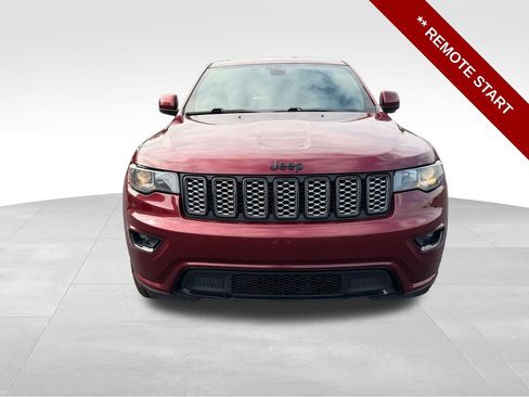 Used 2020 Jeep Grand Cherokee Altitude AWD/4WD image 10