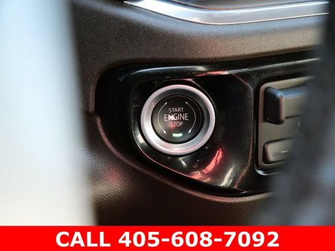 Used 2024 GMC Sierra 1500 SLT AWD/4WD image 34