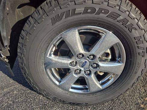 Used 2018 Ford F150 XLT w/ Equipment Group 301A Mid AWD/4WD image 10