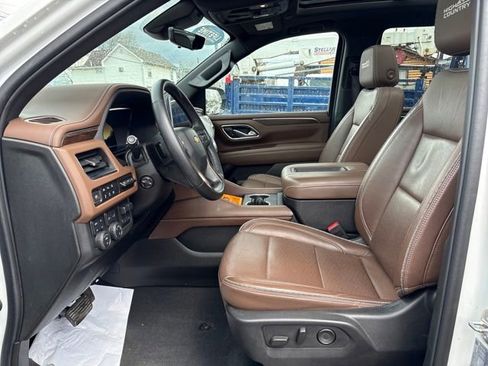 Used 2024 Chevrolet Tahoe High Country AWD/4WD image 14