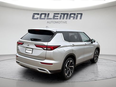Used 2024 Mitsubishi Outlander SE FWD image 5