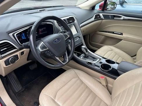 Used 2013 Ford Fusion SE FWD image 10