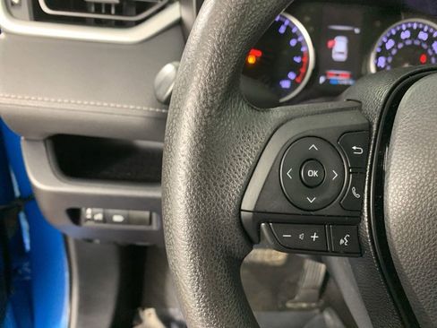 Used 2019 Toyota RAV4 LE w/ Carpet Mat Package AWD/4WD image 20