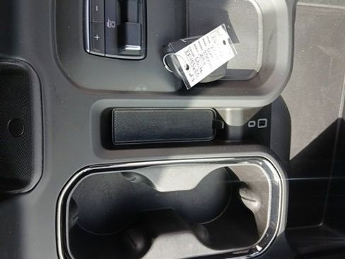 Used 2024 GMC Sierra 2500 AT4 w/ AT4 Premium Plus Package image 48