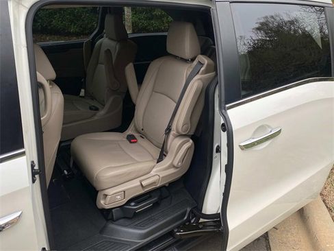 Used 2019 Honda Odyssey EX-L image 11