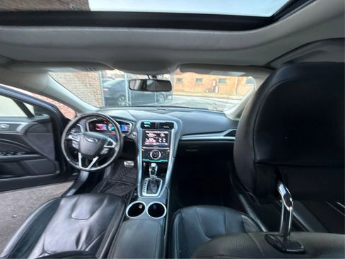 Used 2013 Ford Fusion Titanium image 24