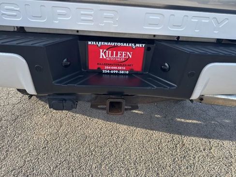 Used 2013 Ford F250 Platinum w/ FX4 Off Road Pkg image 23