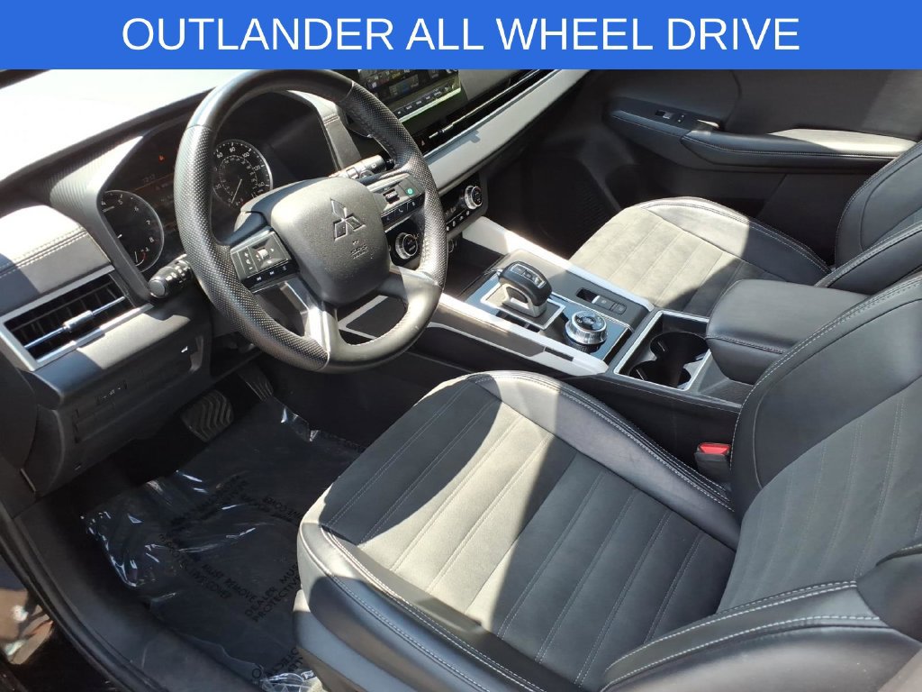 Used 2024 Mitsubishi Outlander SE AWD/4WD image 15