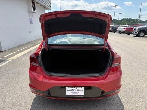 Used 2019 Hyundai Elantra SEL FWD image 25