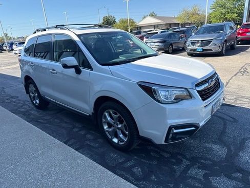 Used 2018 Subaru Forester 2.5i Touring w/ Popular Package #3B AWD/4WD image 2