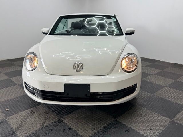 Used 2016 Volkswagen Beetle 1.8T Denim FWD image 4