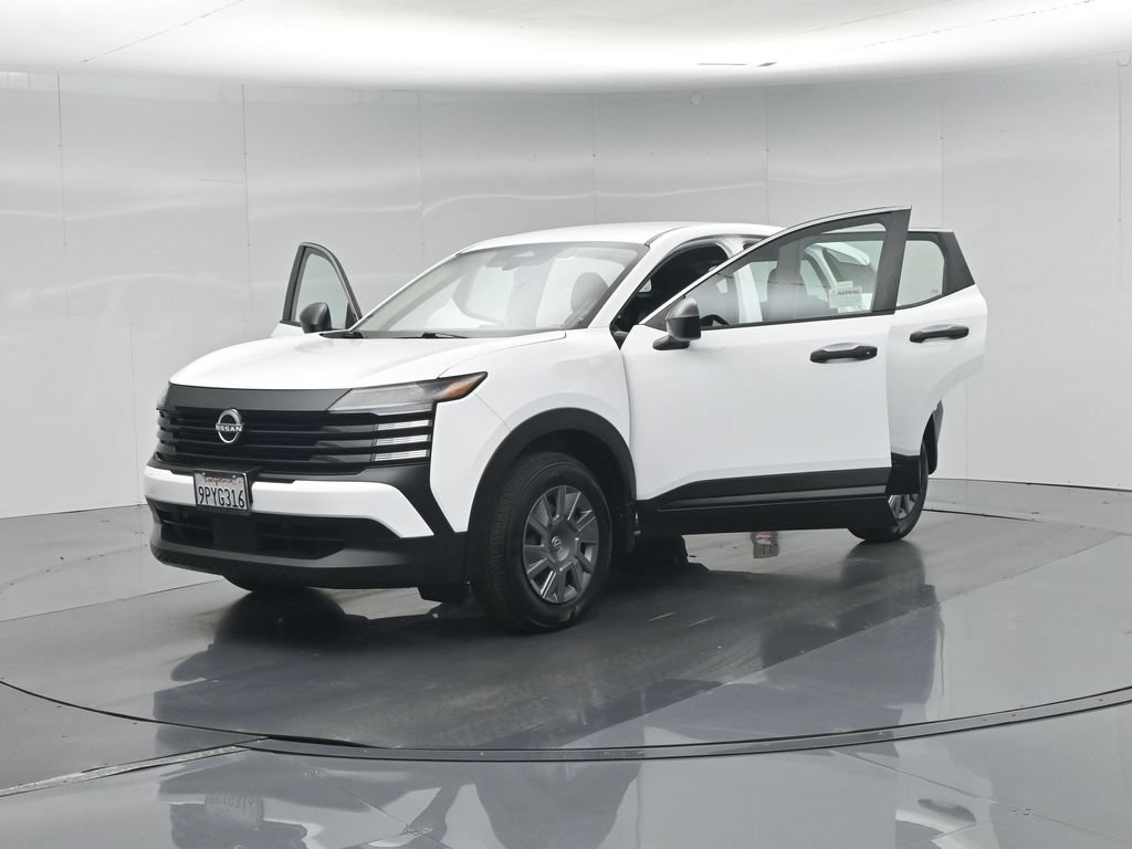 Used 2025 Nissan Kicks S FWD image 29