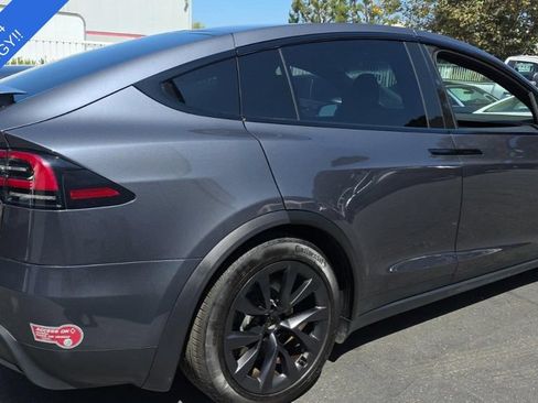 Used 2023 Tesla Model X AWD/4WD image 3