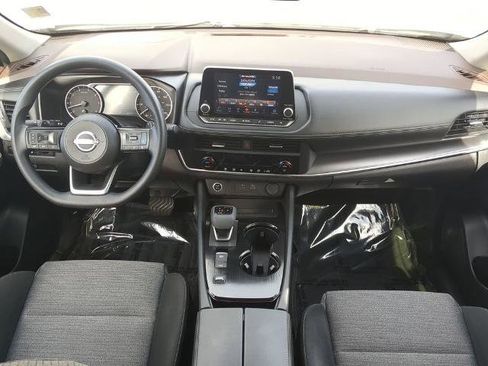 Certified 2023 Nissan Rogue SV FWD image 15