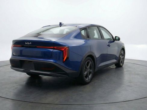 Used 2025 Kia K4 LXS image 9