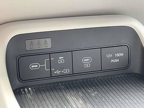 Used 2025 Hyundai Kona SEL AWD/4WD image 14