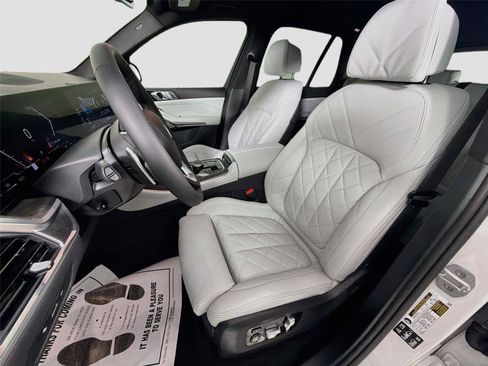New 2026 BMW X5 xDrive40i w/ Climate Comfort Package AWD/4WD image 22