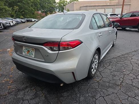 Used 2025 Toyota Corolla LE FWD image 10