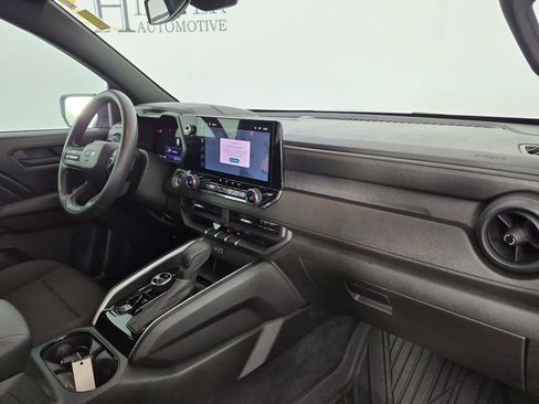 Certified 2025 Chevrolet Colorado Trail Boss AWD/4WD image 39