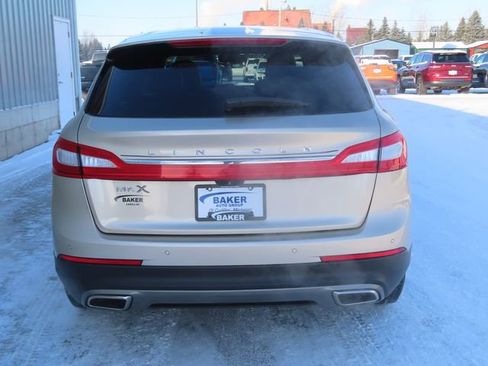 Used 2017 Lincoln MKX Select w/ Lincoln MKX Climate Package image 9