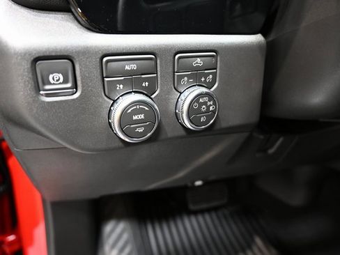 New 2026 GMC Sierra 1500 Elevation image 24