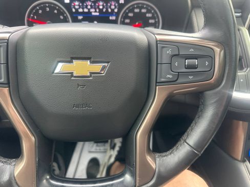 Used 2021 Chevrolet Suburban High Country w/ Premium Package AWD/4WD image 35