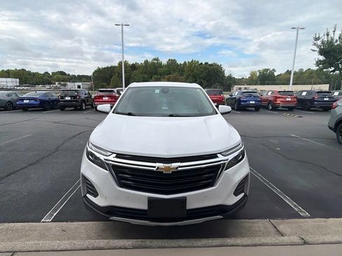 Used 2024 Chevrolet Equinox LT AWD/4WD image 3