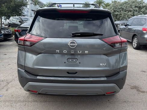 Used 2022 Nissan Rogue SV w/ SV Premium Package FWD image 5