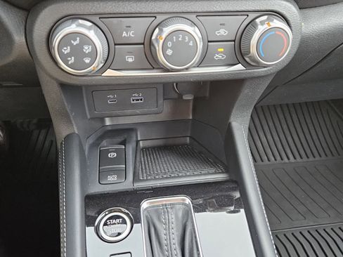 Used 2024 Nissan Kicks SV image 10