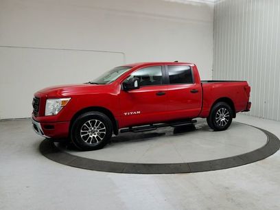 Used 2024 Nissan Titan SV w/ SV Convenience Package
