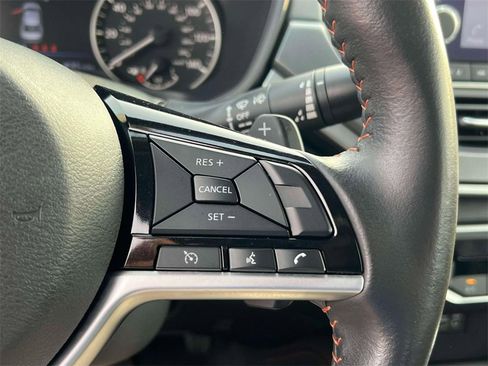 Used 2023 Nissan Altima 2.5 SR image 19