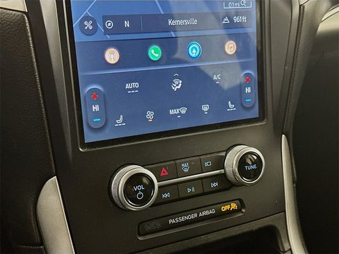 Used 2022 Ford Edge SEL image 18