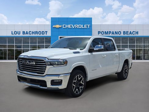Used 2026 RAM 1500 Laramie AWD/4WD image 3