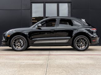 Certified 2023 Porsche Macan Turbo video 2
